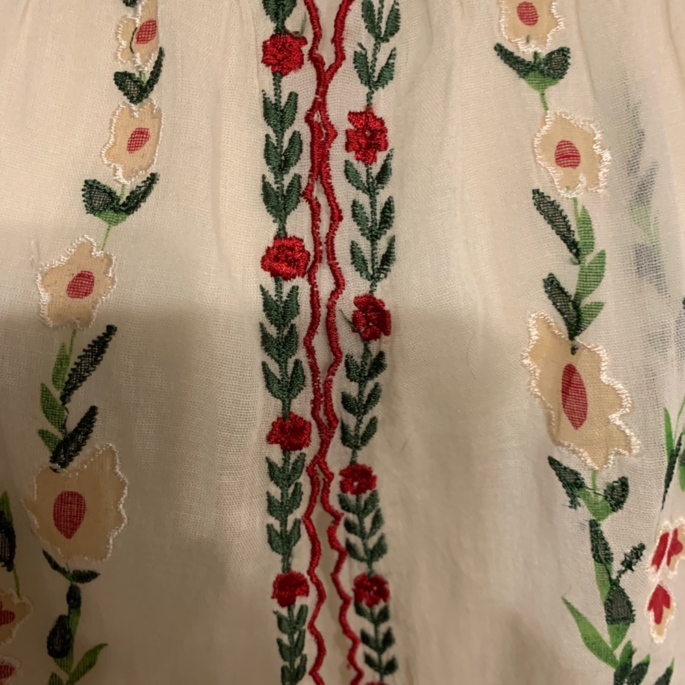 Embroidered Tank - Picture 7 of 16